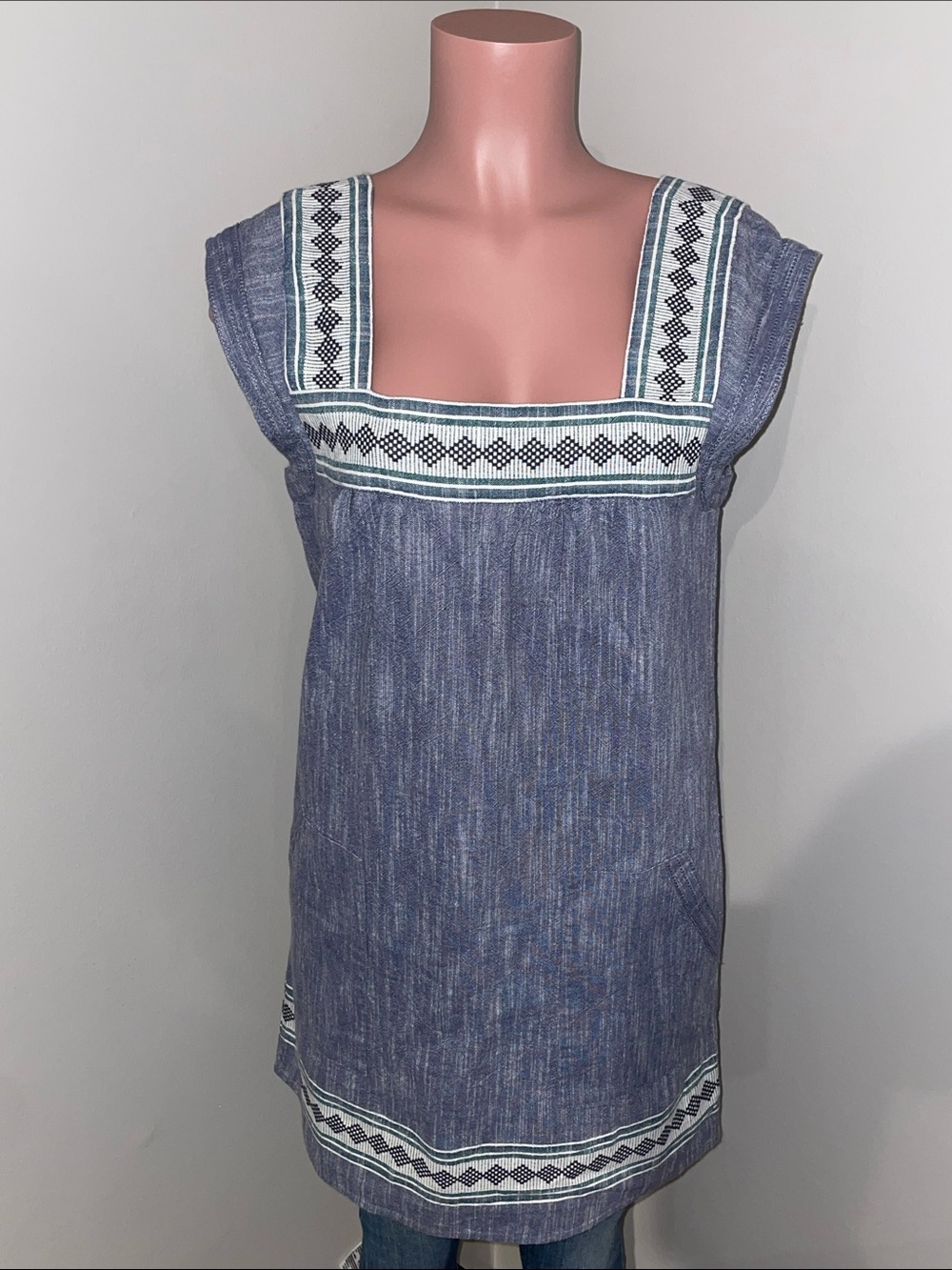 Faherty Hailee Dress In Navy Jacquard. Small